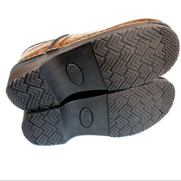 Bjork Eva Croco Embossed Metallic Bronze Leather Clogs - Picture 5 of 8